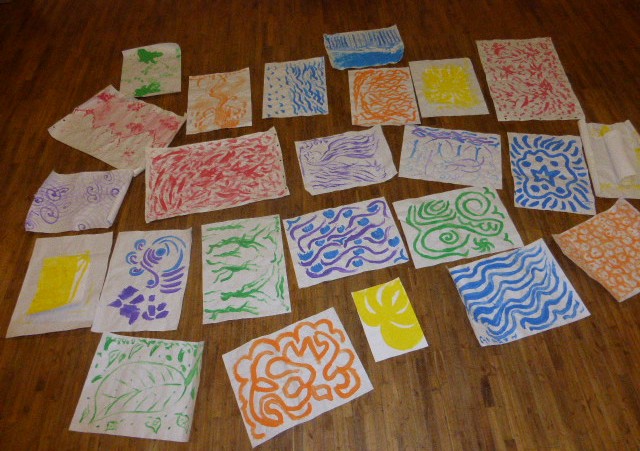 Peintures et danse des 7 couleurs originelles